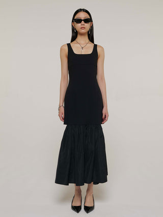 CUTTIMG FLARE DRESS