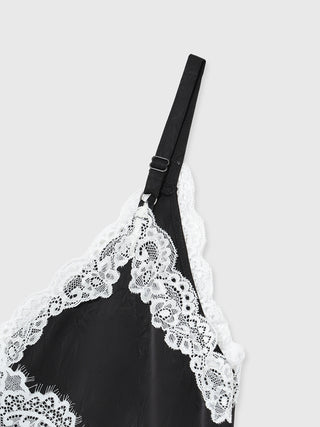 SIDE CUTTING LACE DRESS