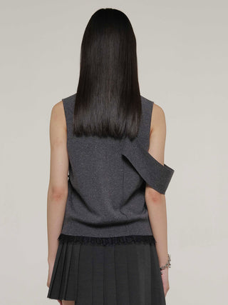 NECK LACE SLEEVELESS KNIT