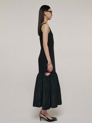 CUTTIMG FLARE DRESS