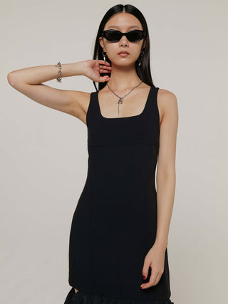 CUTTIMG FLARE DRESS
