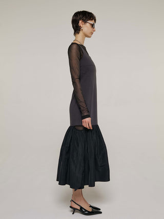 CUTTIMG FLARE DRESS