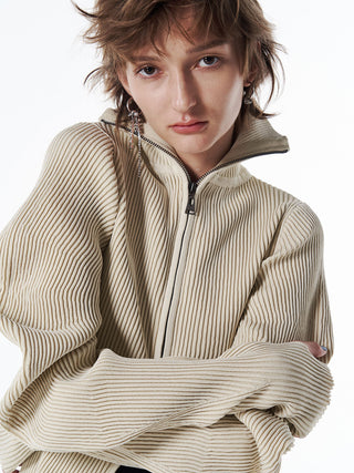 ESCARGOT SLEEVE KNIT