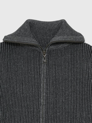 ESCARGOT SLEEVE KNIT