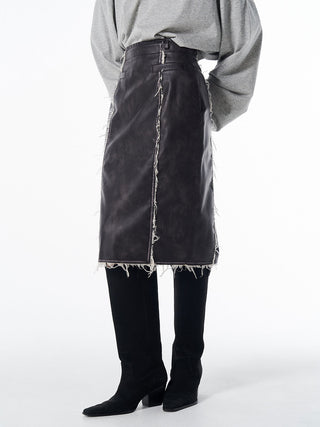 FAUX LEATHER TIGHT SKIRT