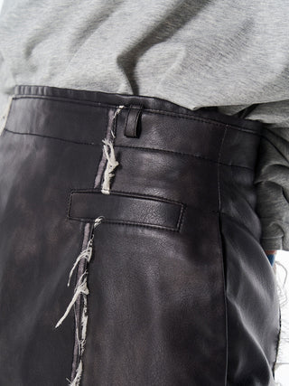 FAUX LEATHER TIGHT SKIRT