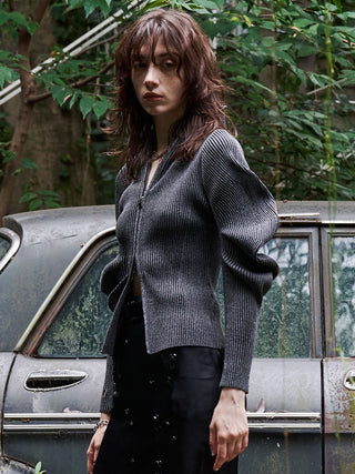 ESCARGOT SLEEVE KNIT