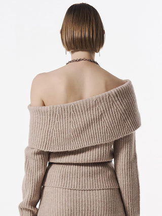 OFF SHOULDER BULKY KNIT