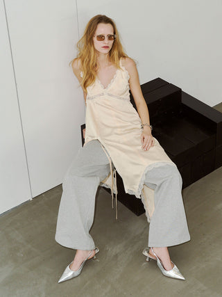 SLIT SWEAT PANTS with PEARL