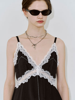 SIDE CUTTING LACE DRESS