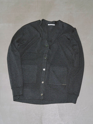 PLATE VNECK OVER CARDIGAN