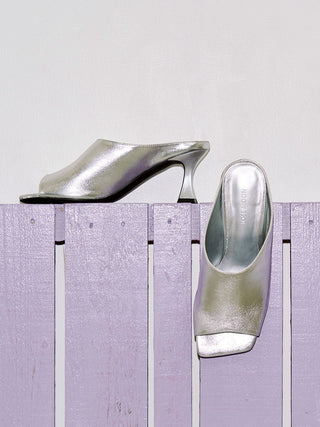 OBLIQUE TOE SANDAL