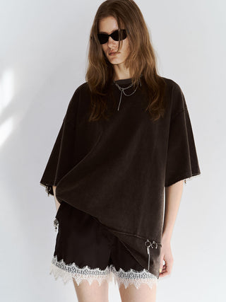 LACE TRIM SHORT PANTS