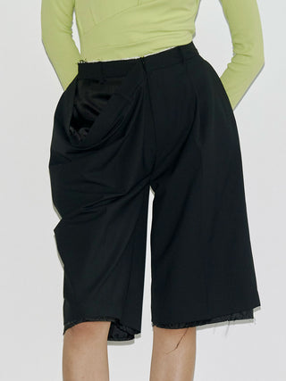 DRAPE HALF PANTS