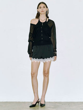 LACE TRIM SHORT PANTS