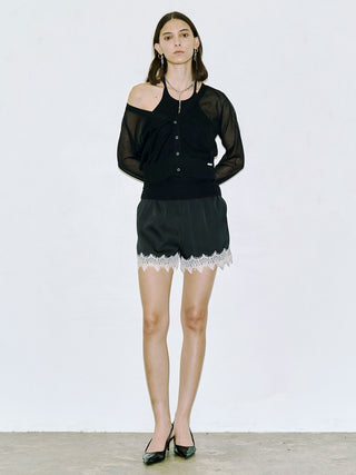 LACE TRIM SHORT PANTS
