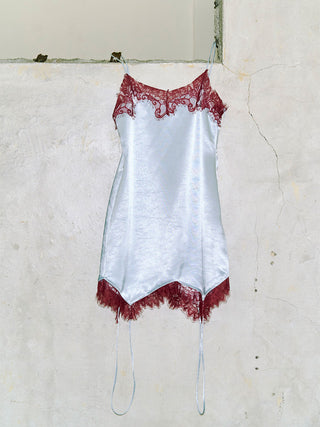 UP SIDE DOWN LACE CAMISOLE