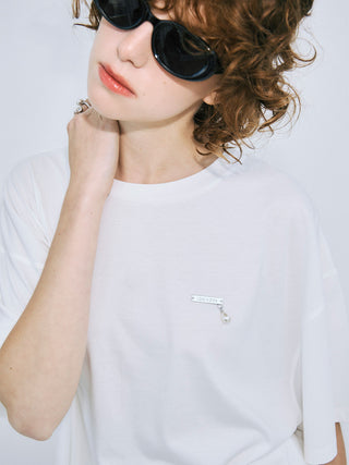 PEARL OVER HALF SLEEVE T-SHIRT