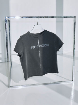 UPSIDE DOWN LOGO T-SHIRT