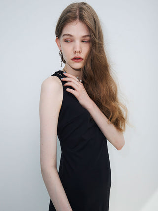 【SIGNATURE PIN】BACK OPEN DRESS