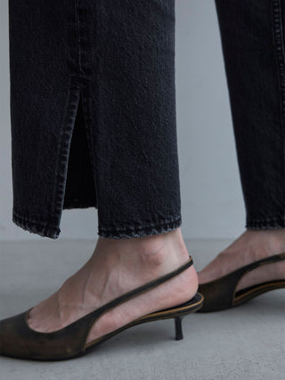 SLIT LEG DENIM