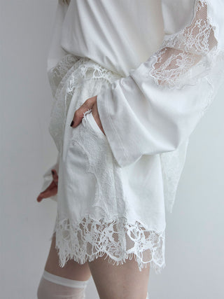 LACE DOCKING SHORT PANTS