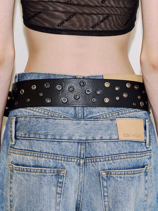 RANDOM EYELETS BELT