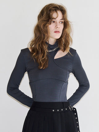 HIGH NECK CUTTING DETAIL TOP