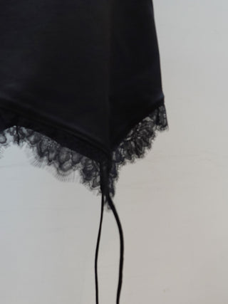 UP SIDE DOWN LACE CAMISOLE