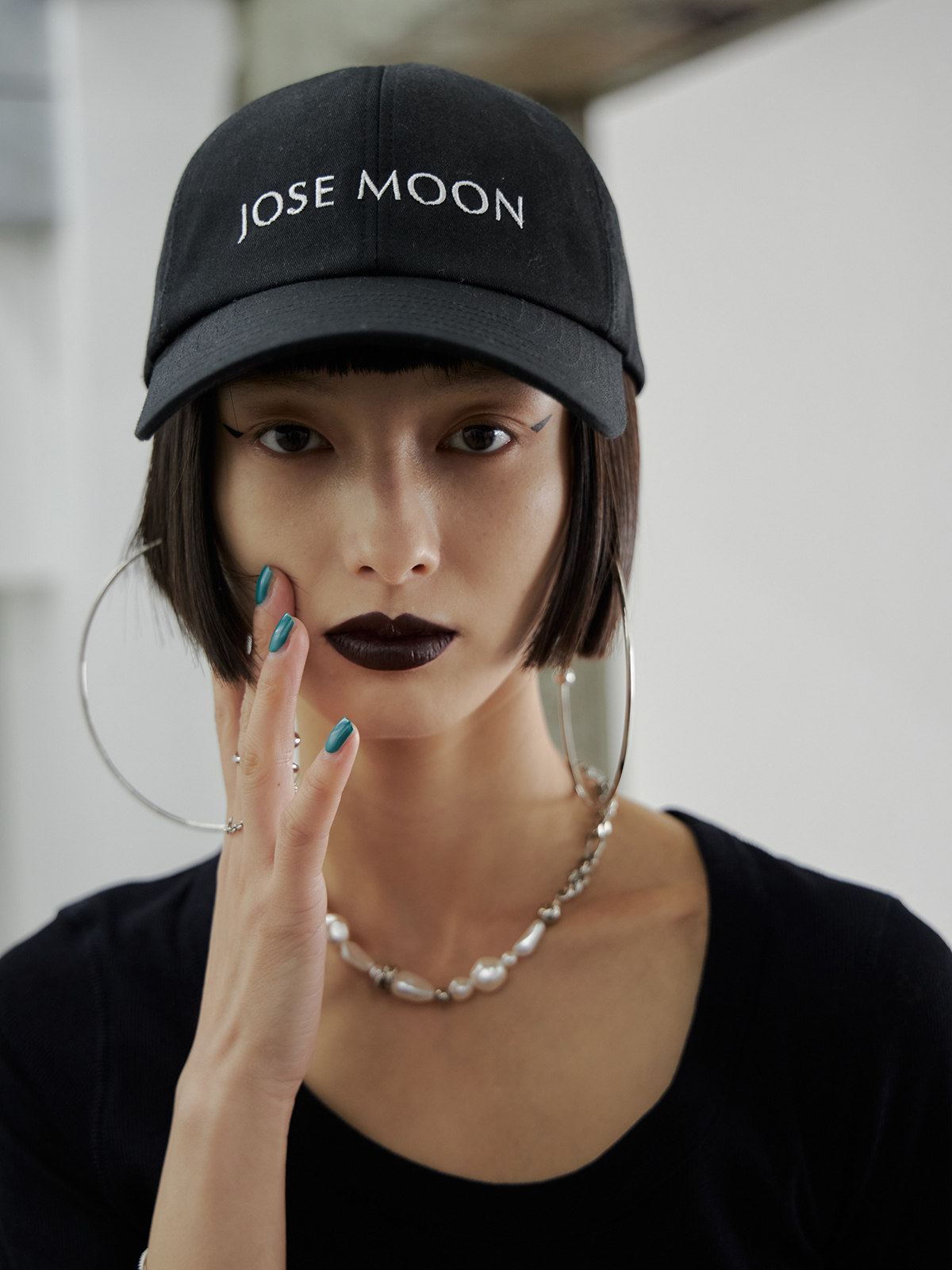 JOSE MOON CAP(F WHITE): GOODSjosemoon