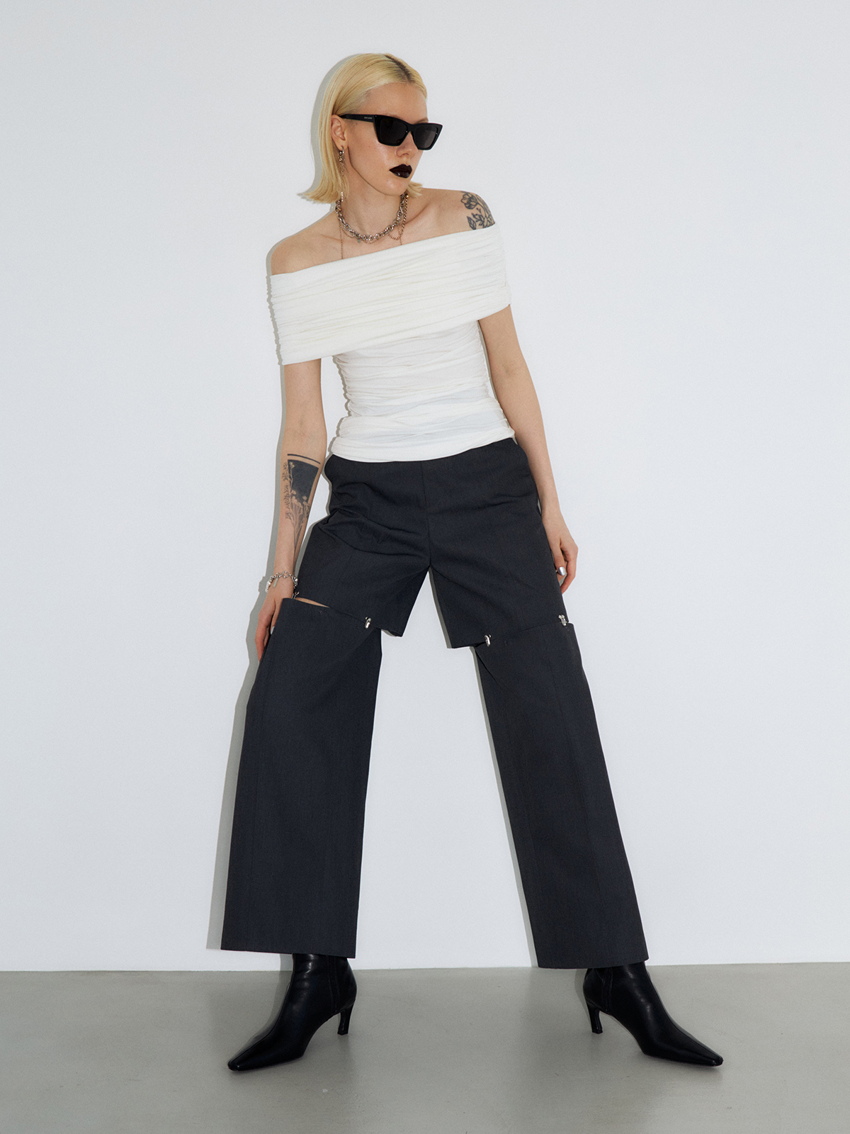 HOOK SLIT PANTS(36 WHITE): BOTTOMSjosemoon