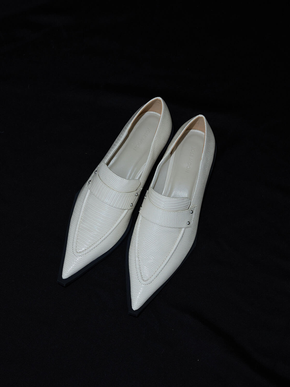 POINTED TOE LOAFER(35 WHITE): SHOESjosemoon