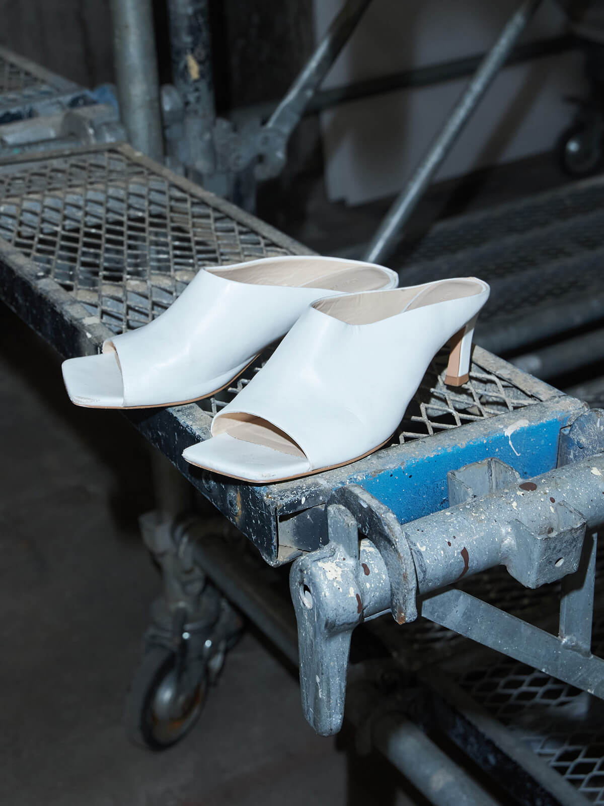 SQUARE TOE MULES(35 WHITE): SHOESjosemoon