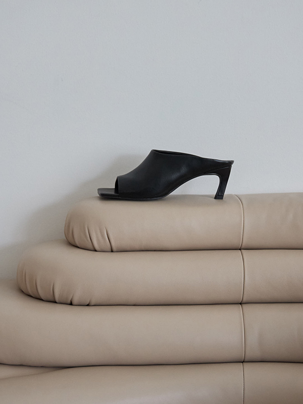 SQUARE TOE MULES(35 WHITE): SHOESjosemoon