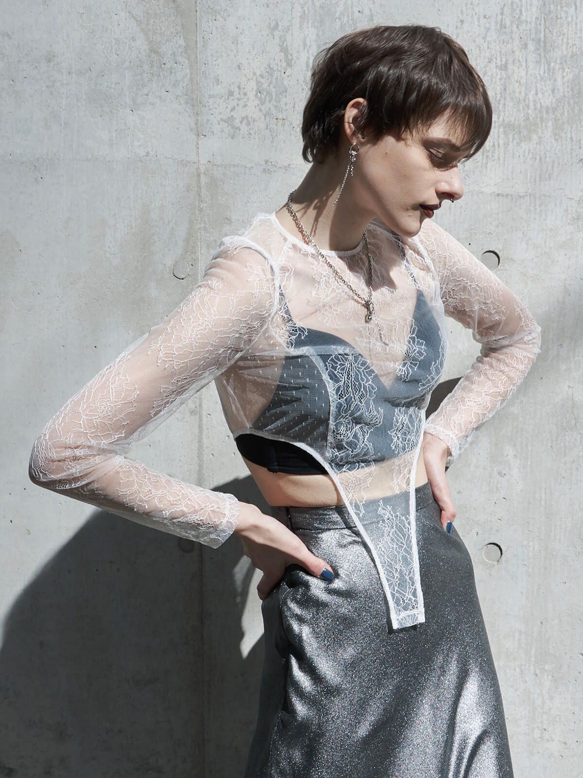 CORSET HEM LACE TOPS(F WHITE): TOPSjosemoon