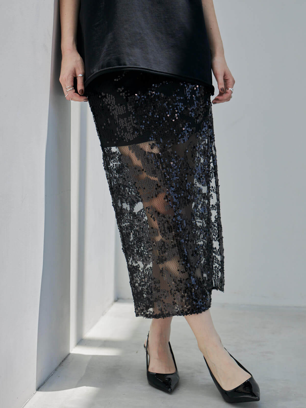 SEQUINS SKIRT(F WHITE): BOTTOMSjosemoon