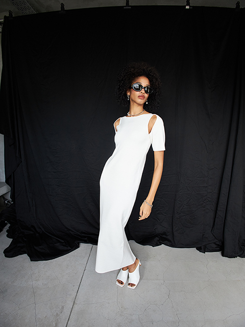 SHOULDER SLASH SLIM KNIT DRESS